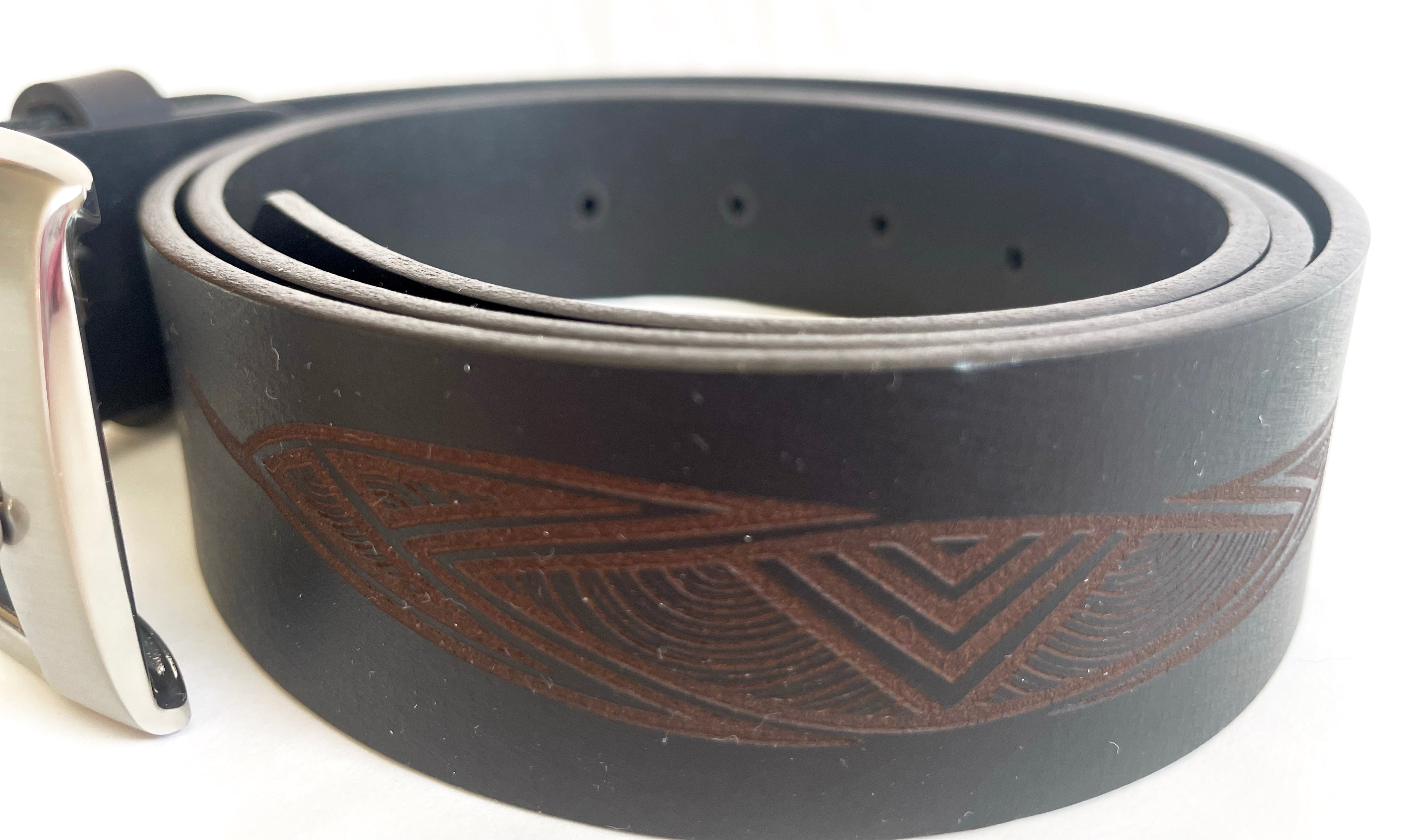 MENS BELT - 100% LEATHER - BLACK - MEDIUM, 36-38" - MADE IN AUSTRALIA - ABORIGINAL ART - GUM LEAVES - AUSTRALIA, INDIGENOUS, SOUVENIR, GIFT