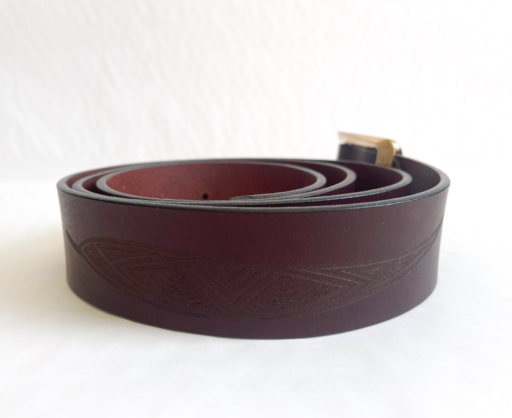 MENS BELT - 100% LEATHER - BROWN - LARGE, 40-42" - MADE IN AUSTRALIA - ABORIGINAL ART - GUM LEAVES - AUSTRALIA, INDIGENOUS, SOUVENIR, GIFT