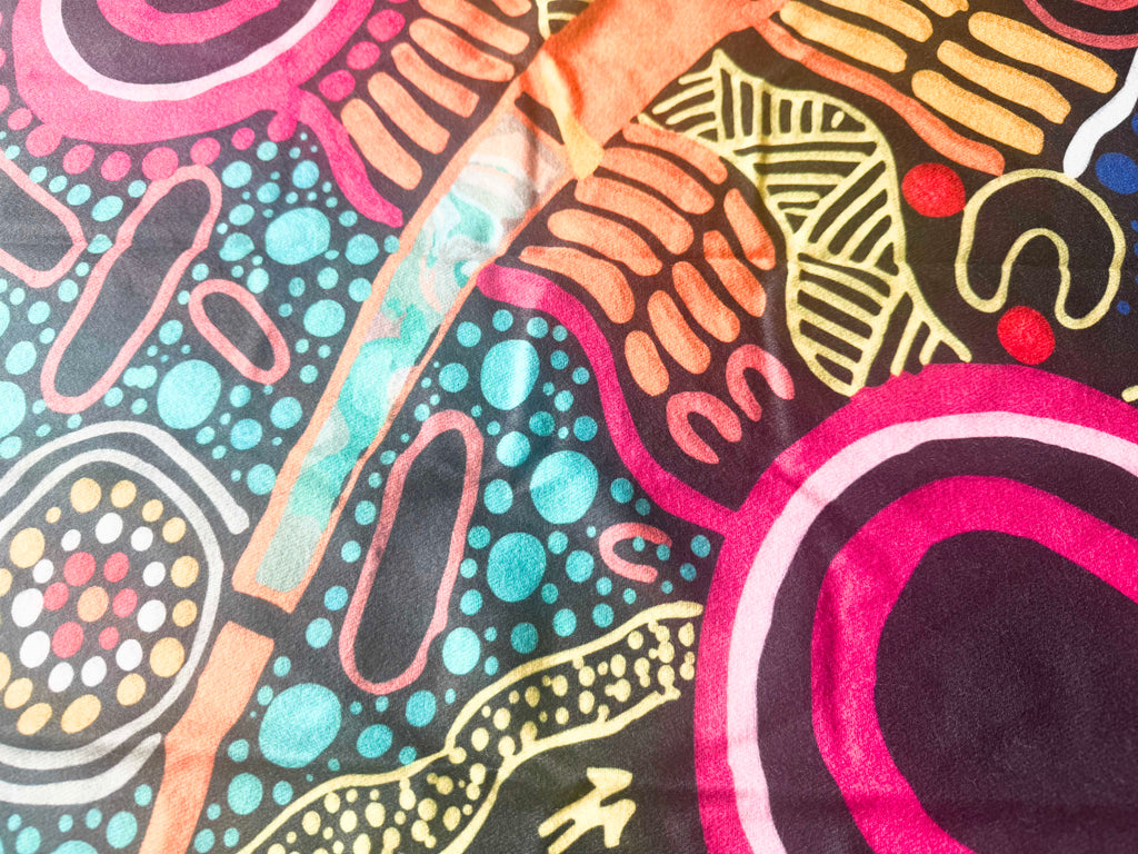LADIES SCARF - ABORIGINAL ART - WINTER, WARM - JUSTIN BUTLER - AUSTRALIA, INDIGENOUS, SOUVENIR, GIFT