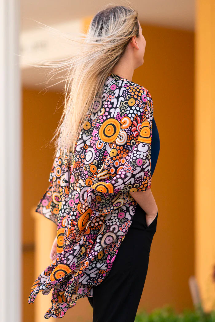 LADIES SHAWL - ABORIGINAL ART - LIGHTWEIGHT - EASTERN MAAR - AUSTRALIA, INDIGENOUS, SOUVENIR, GIFT, SCARF, BEACH TOP