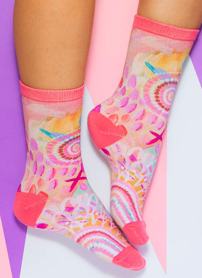 SOCKS - ABORIGINAL ART - ADULT, UNISEX - 4-8 US - COTTON - FLOURISHING BLOOMS - AUSTRALIA, INDIGENOUS, SOUVENIR, GIFT