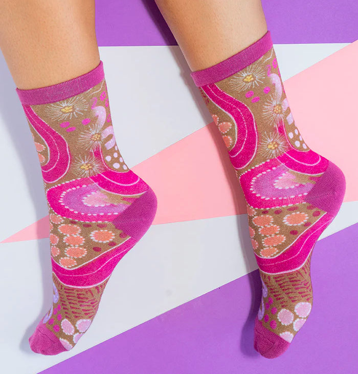 SOCKS - ABORIGINAL ART - ADULT, UNISEX - 9-13 US - COTTON - SAFETY - AUSTRALIA, INDIGENOUS, SOUVENIR, GIFT